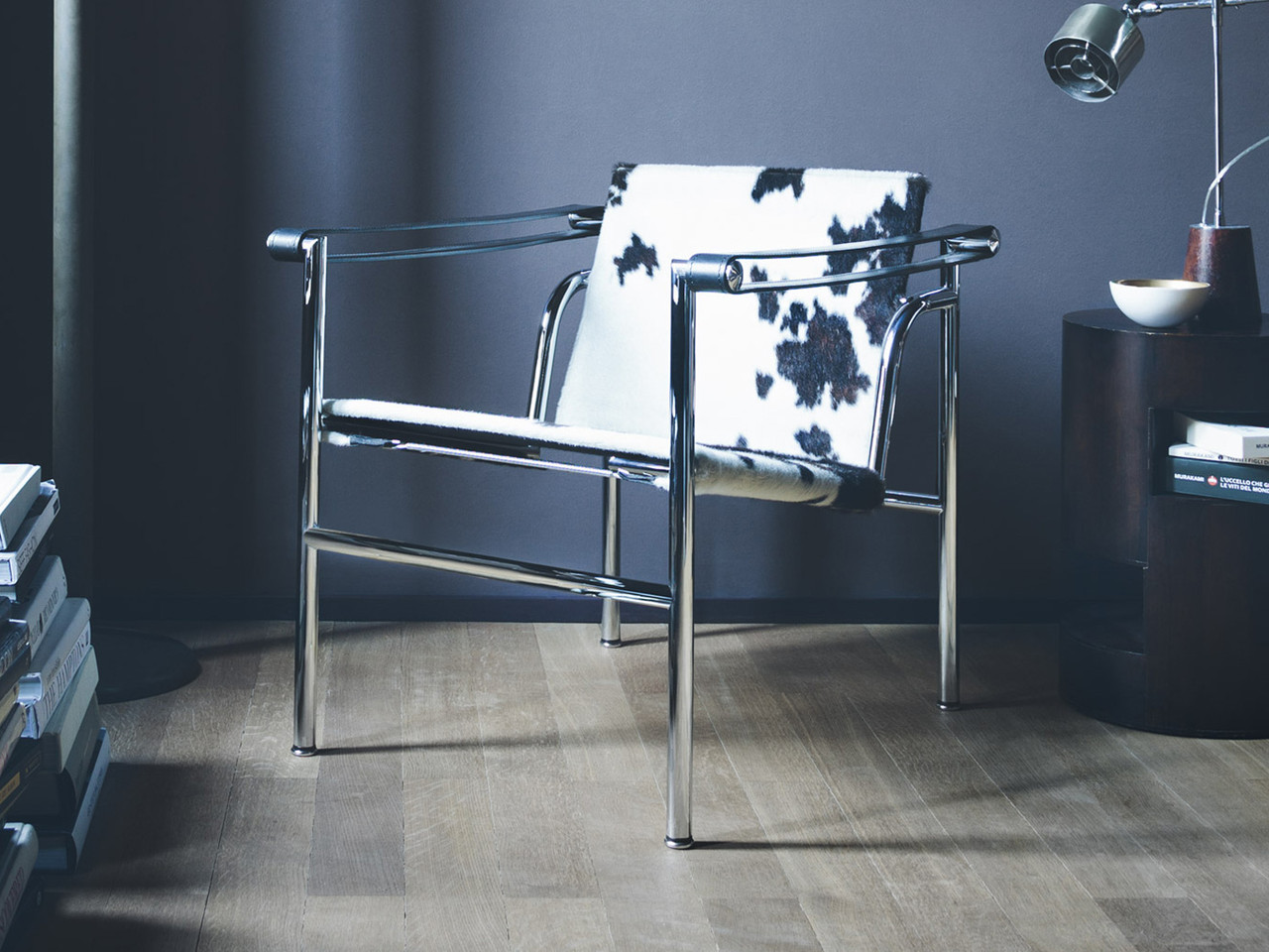Cassina LC1 Armchair by Le Corbusier, Pierre Jeanneret, Charlotte Perriand