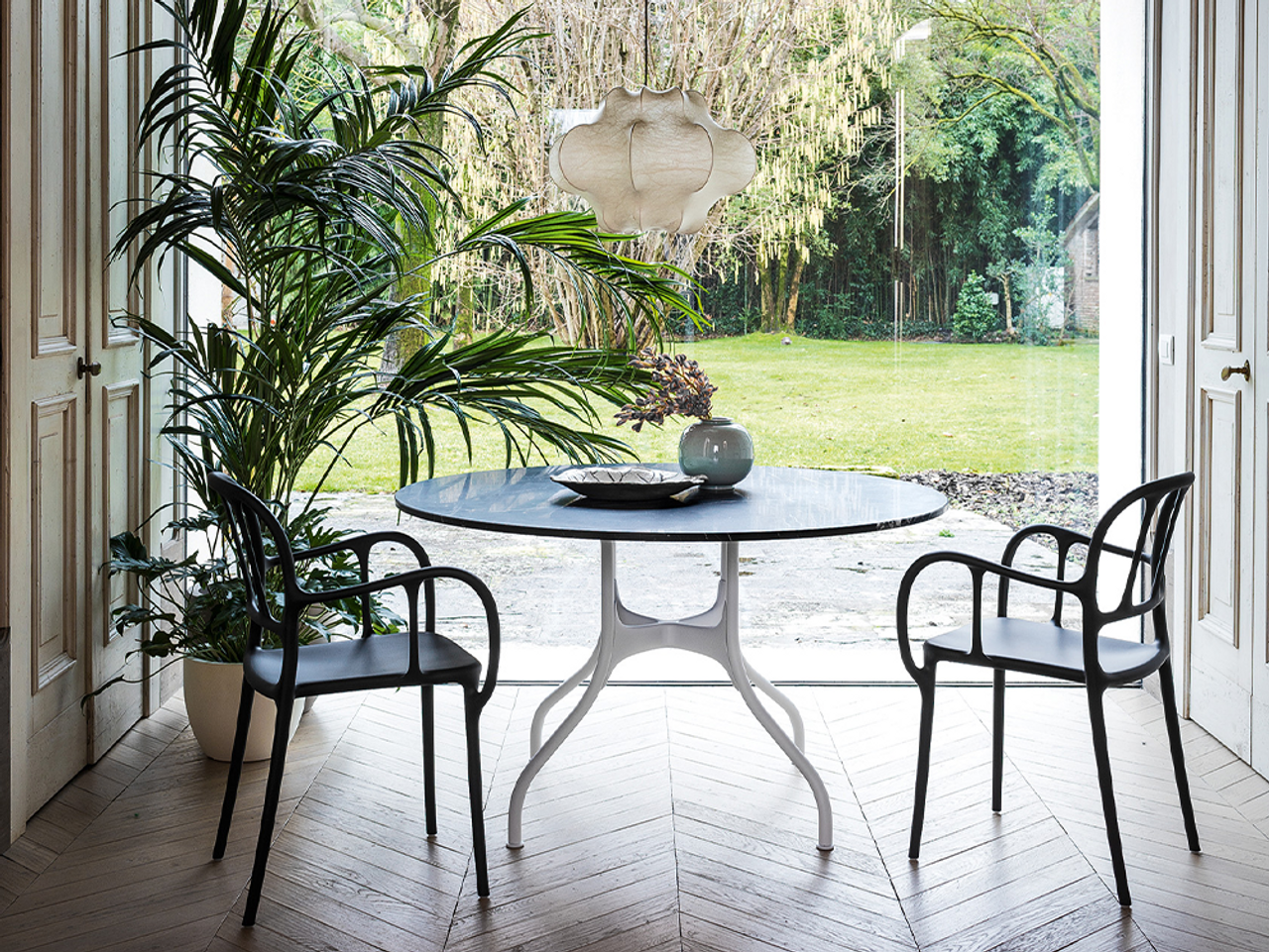 Milà Dining Table