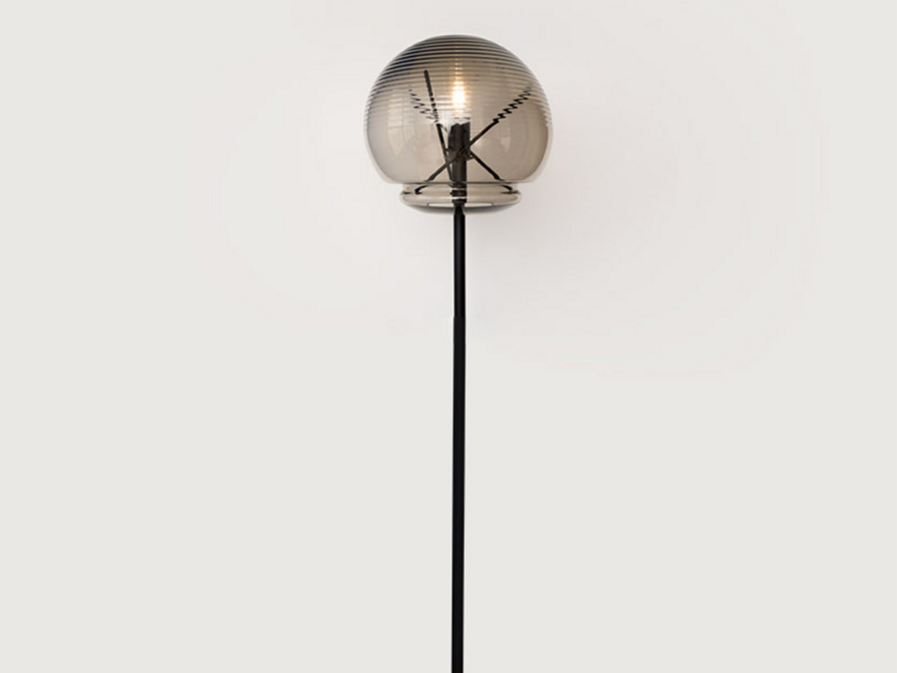 Vitruvio Floor Lamp