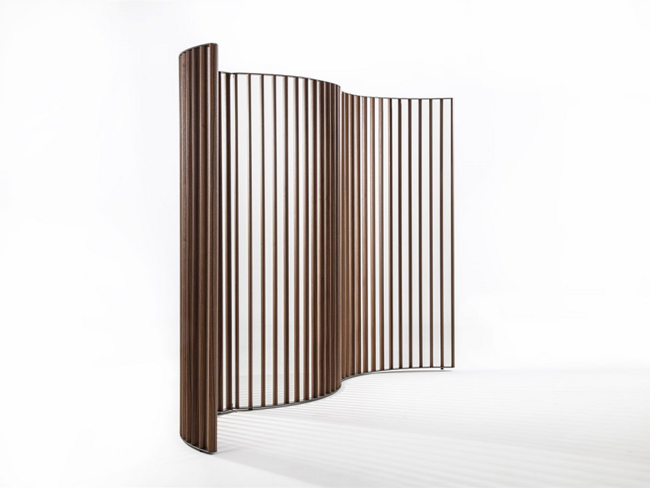 Gamen Room Divider