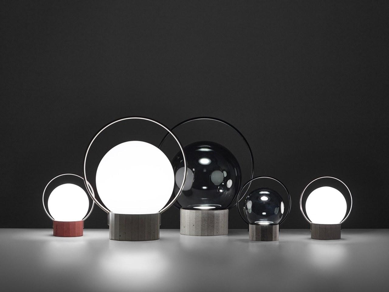 Sfera Portable Table Lamp