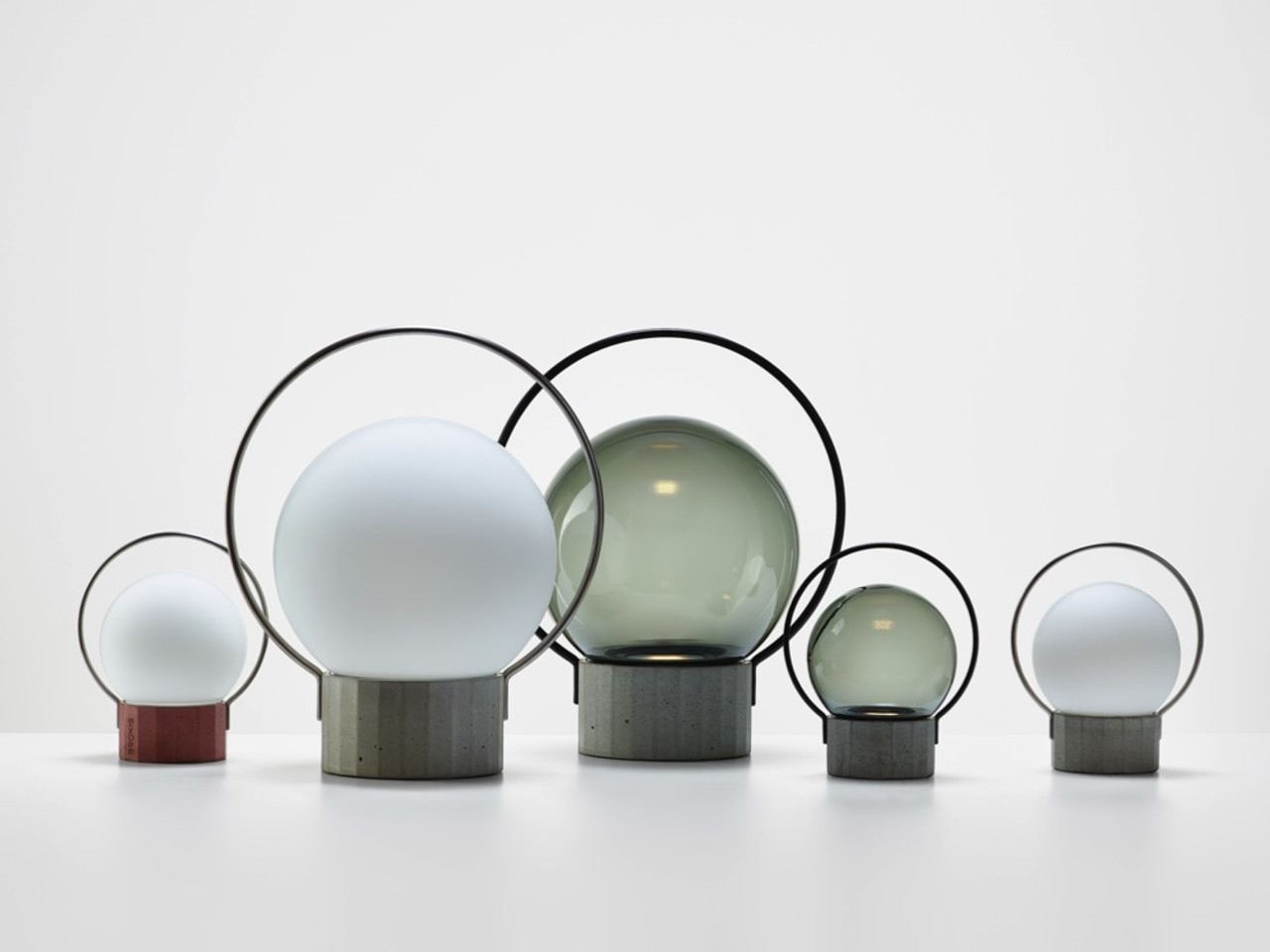 Sfera Portable Table Lamp