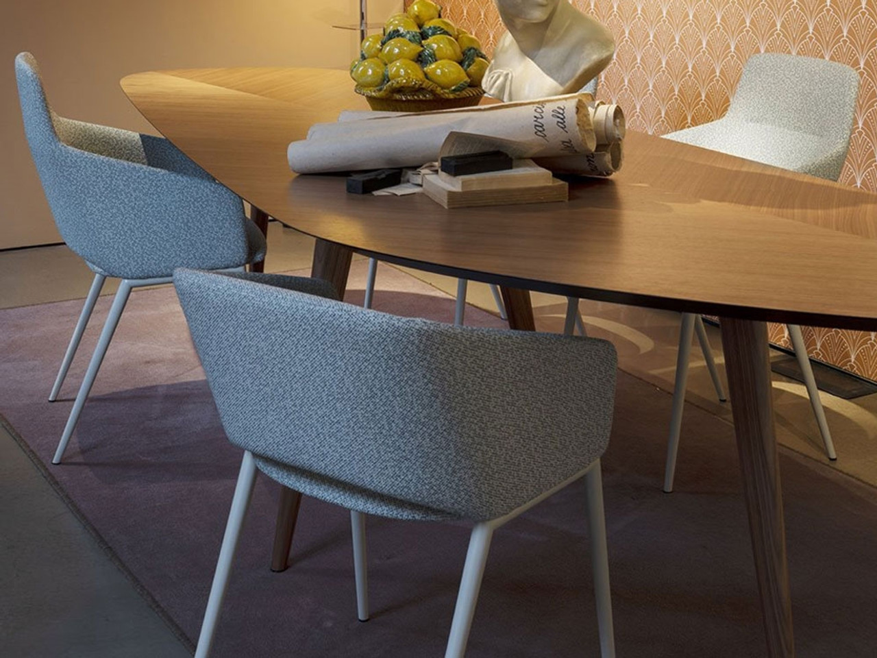 Tusa 2261/A Highback Chair