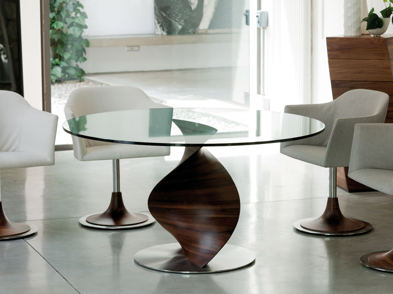 Porada Elika Dining Table by Gino Carollo
