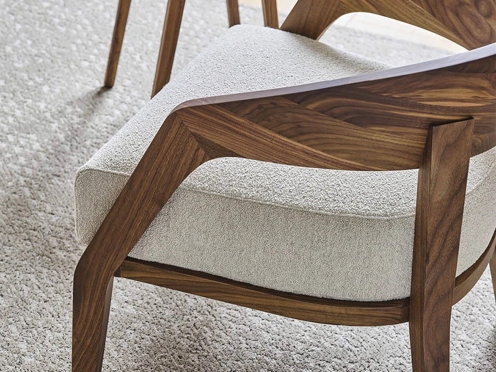 Alba Armchair