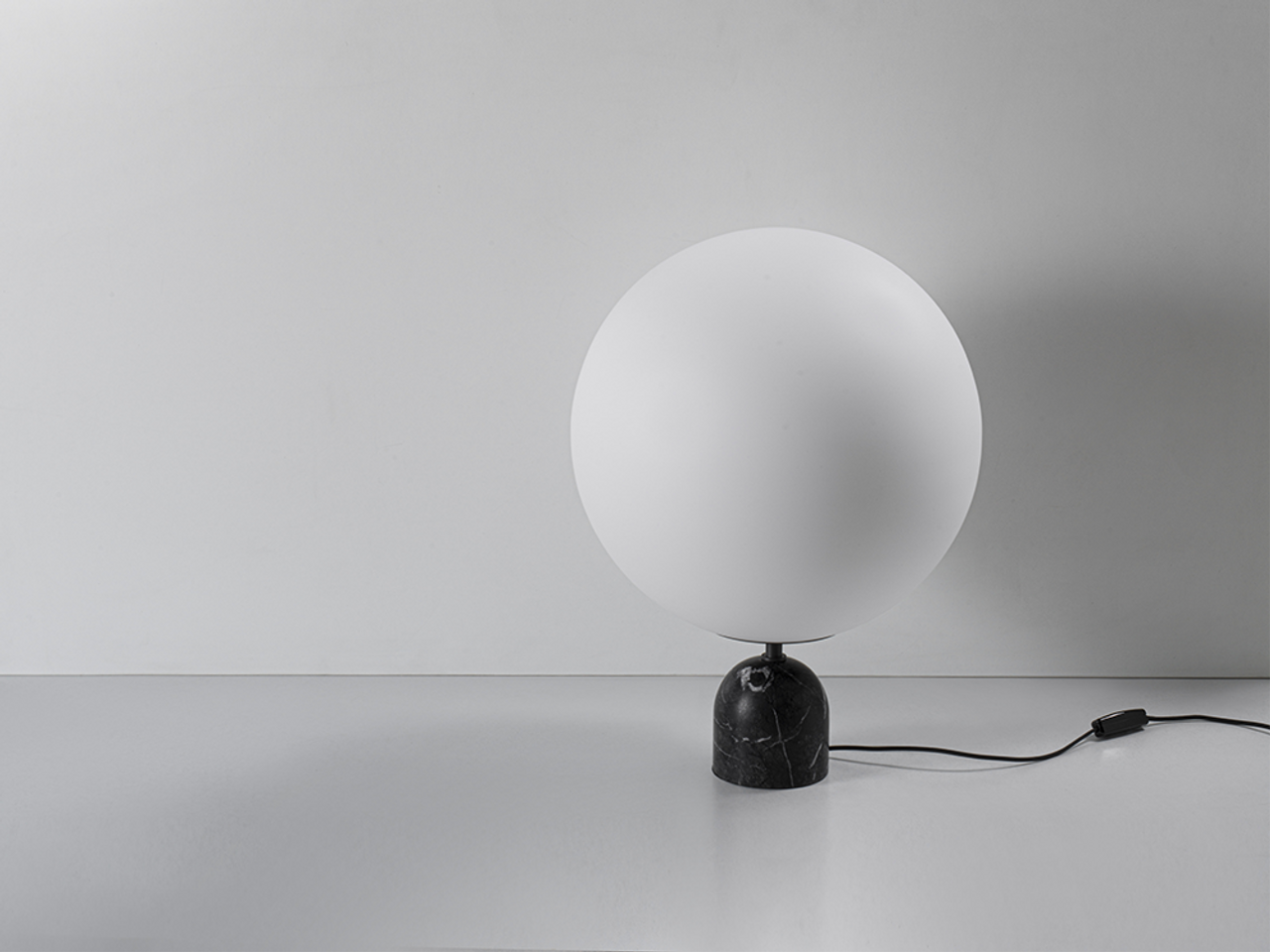 Ekero Table Lamp - Quickship