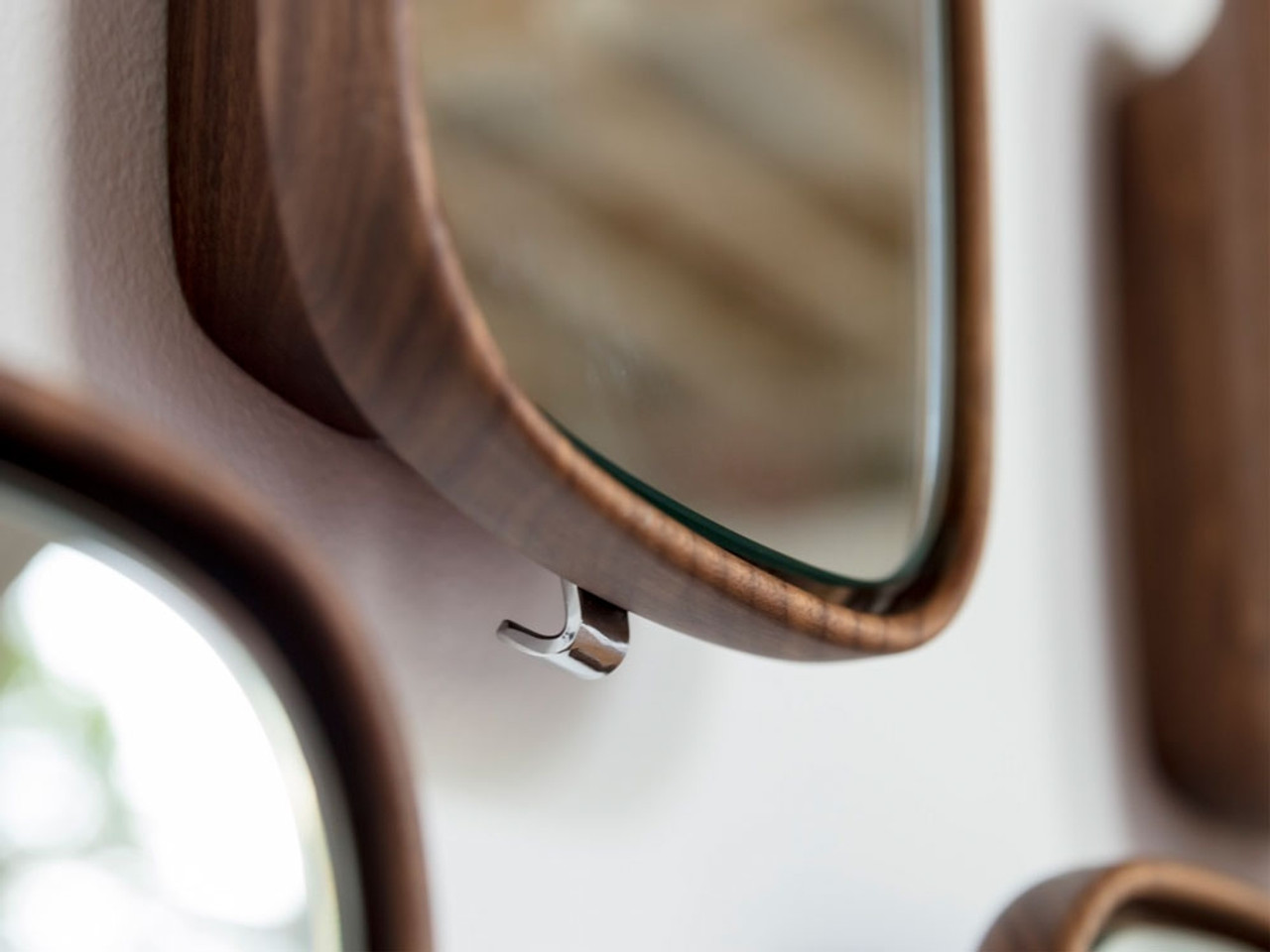 Porada Botero Mirror