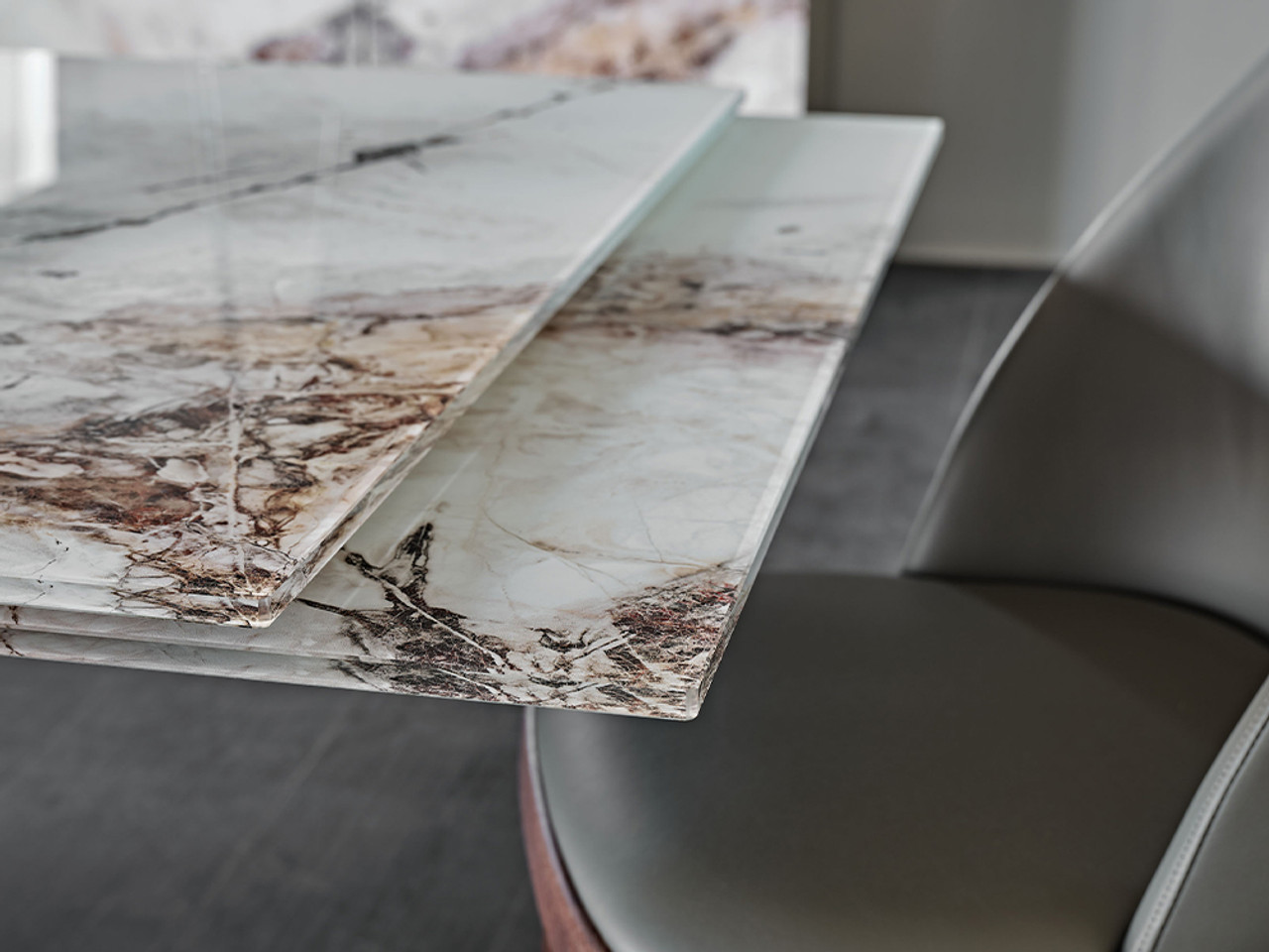 Premier Crystalart Drive Dining Table