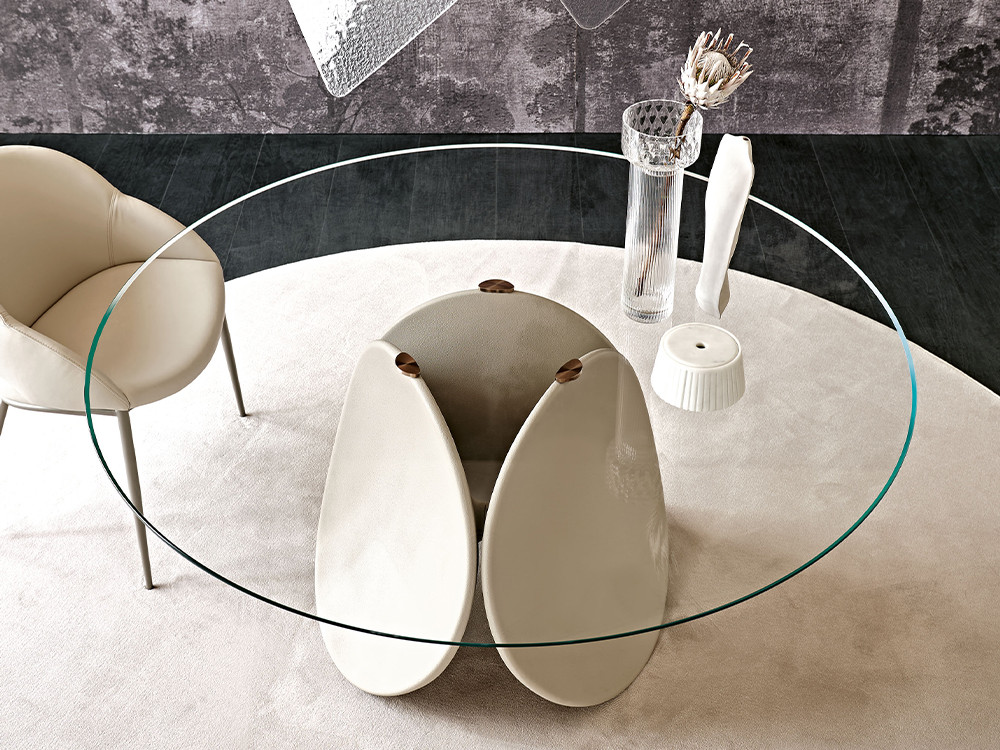 Maxim Dining Table