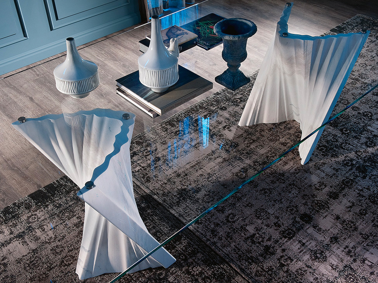 Plisset Dining Table