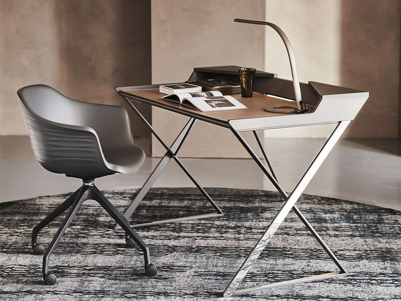 Qwerty Desk