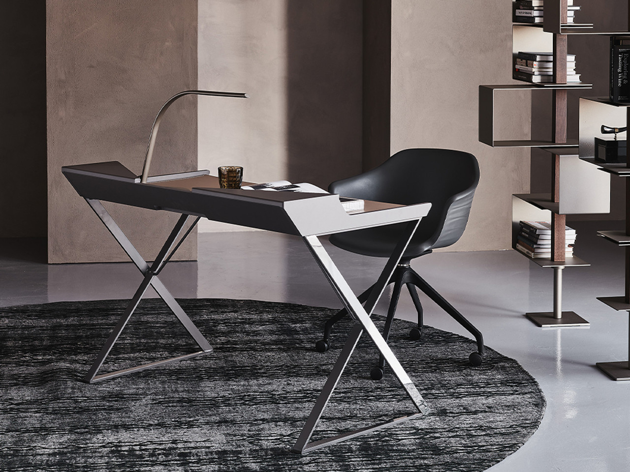 Qwerty Desk