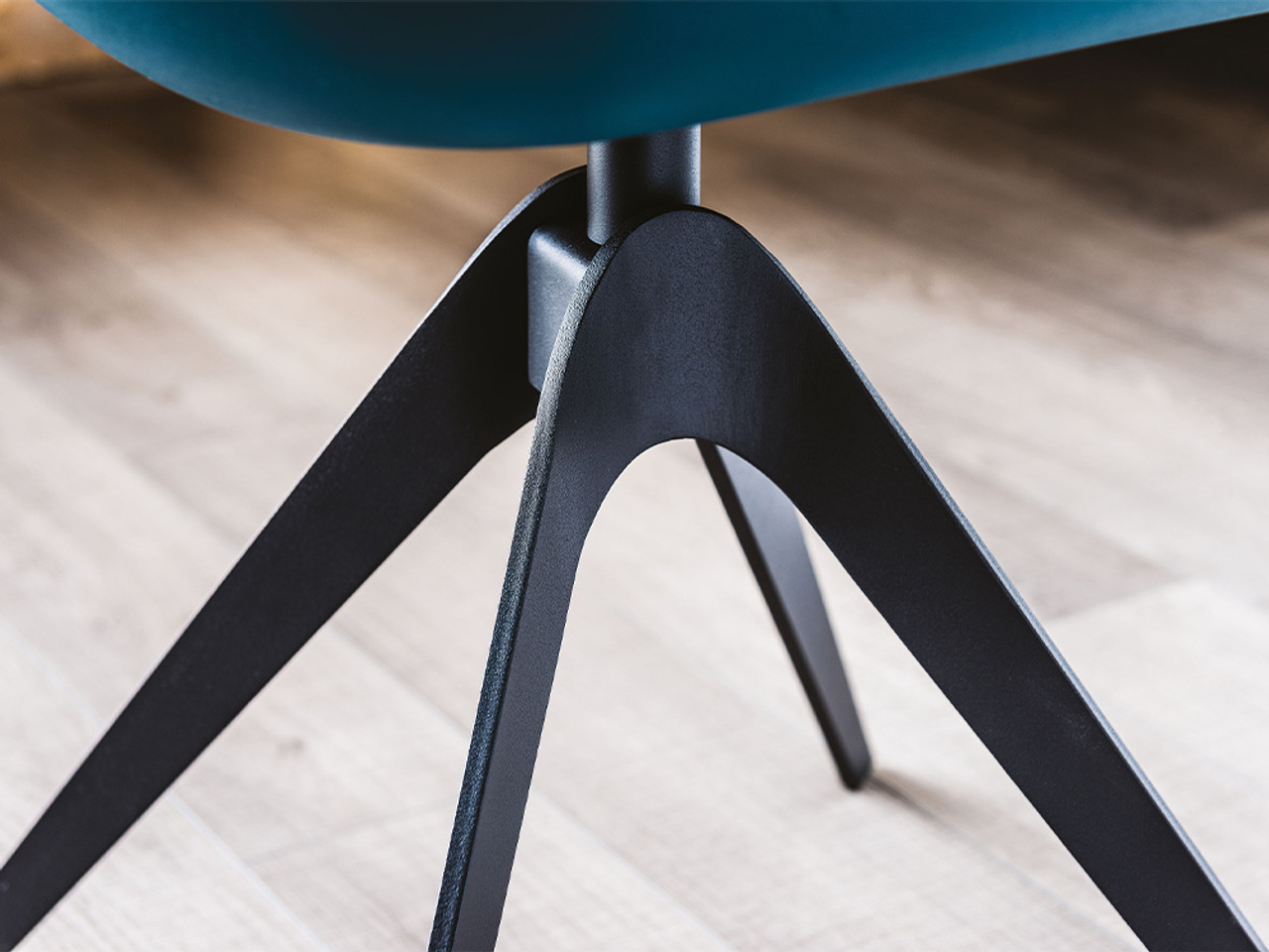 Indy Swivel Armchair