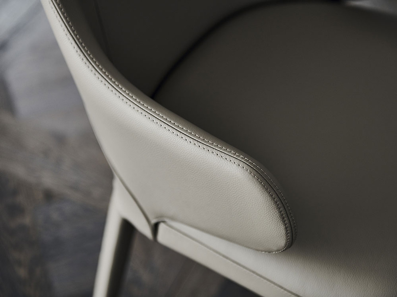 Cattelan Italia Wanda chair with arms by Paolo Italia