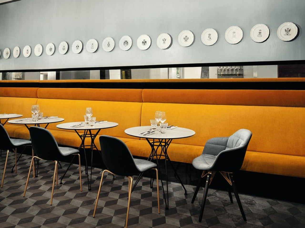 Vincent Bistro Table