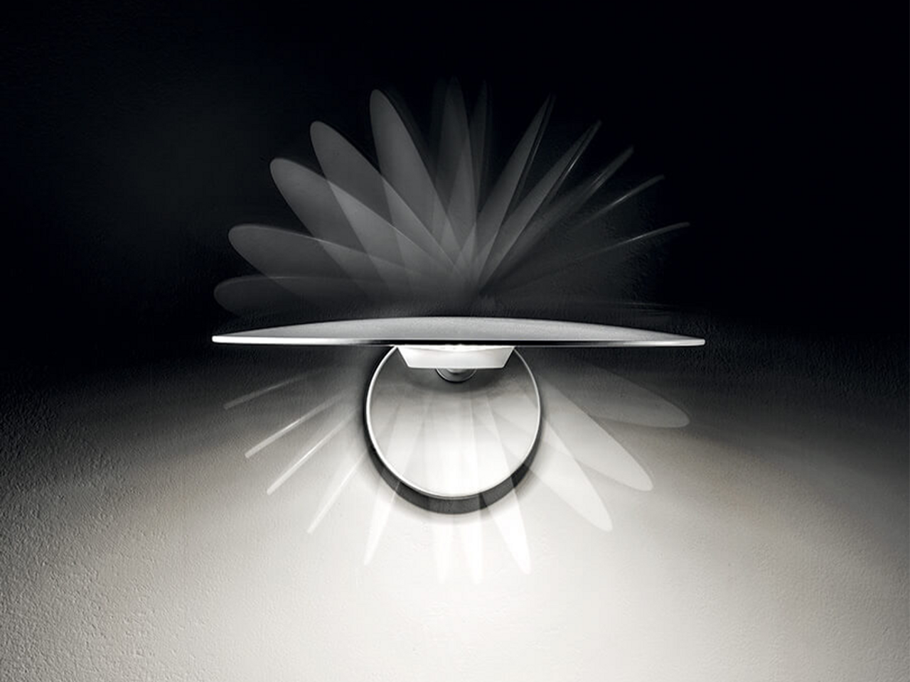 Puzzle Round Wall & Ceiling Lamp