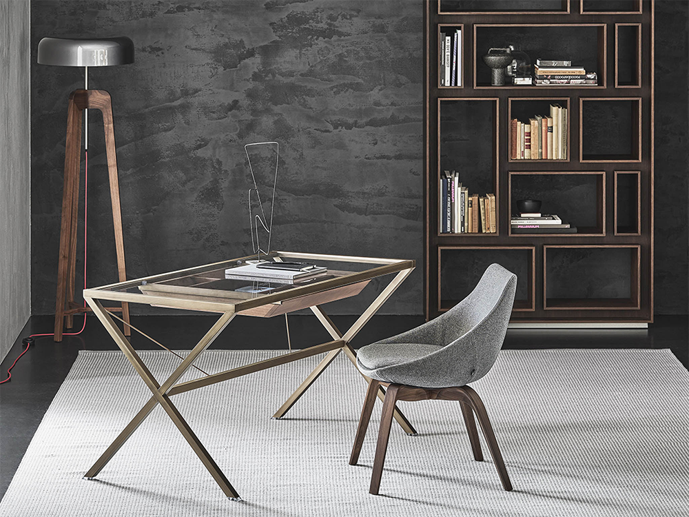 Stylo Writing Desk