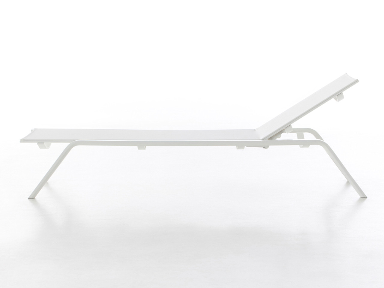 Stack Outdoor Chaise Lounge 