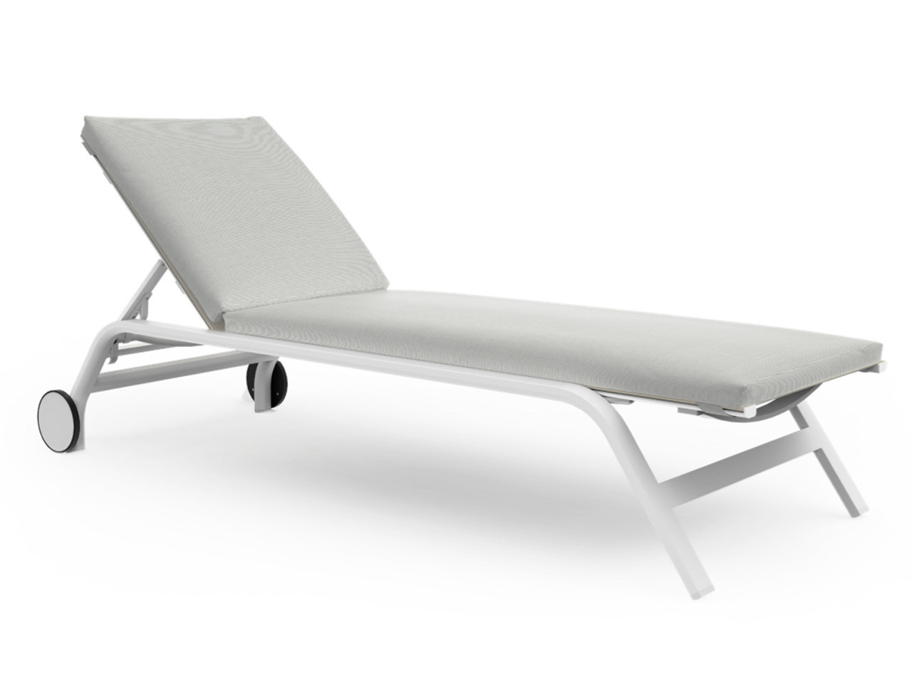 Stack Outdoor Chaise Lounge 