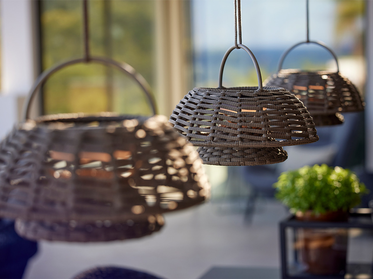 Illusion Outdoor Hanging Lamp
