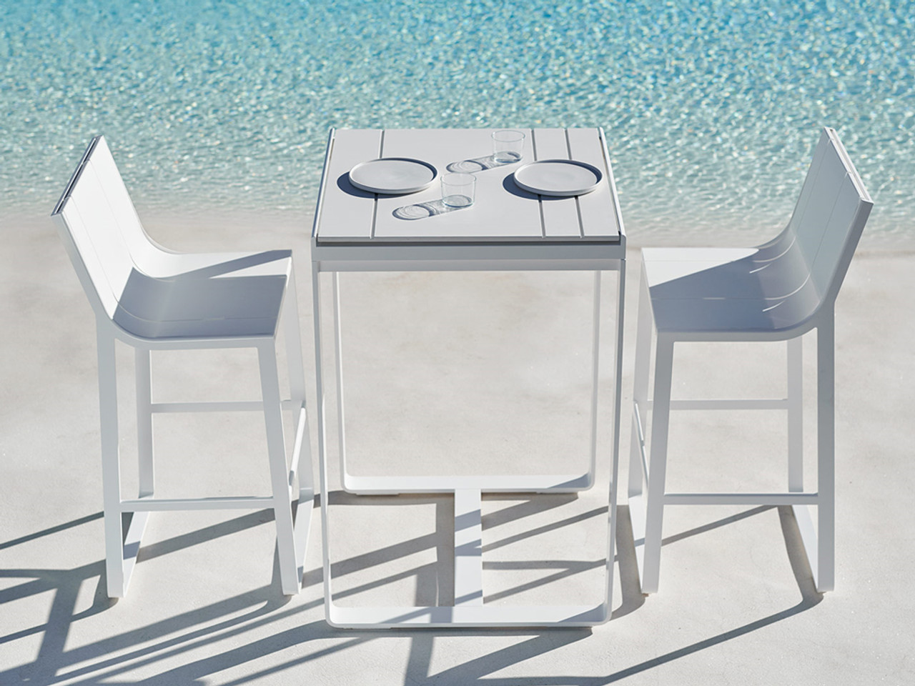 Flat Outdoor Collection 