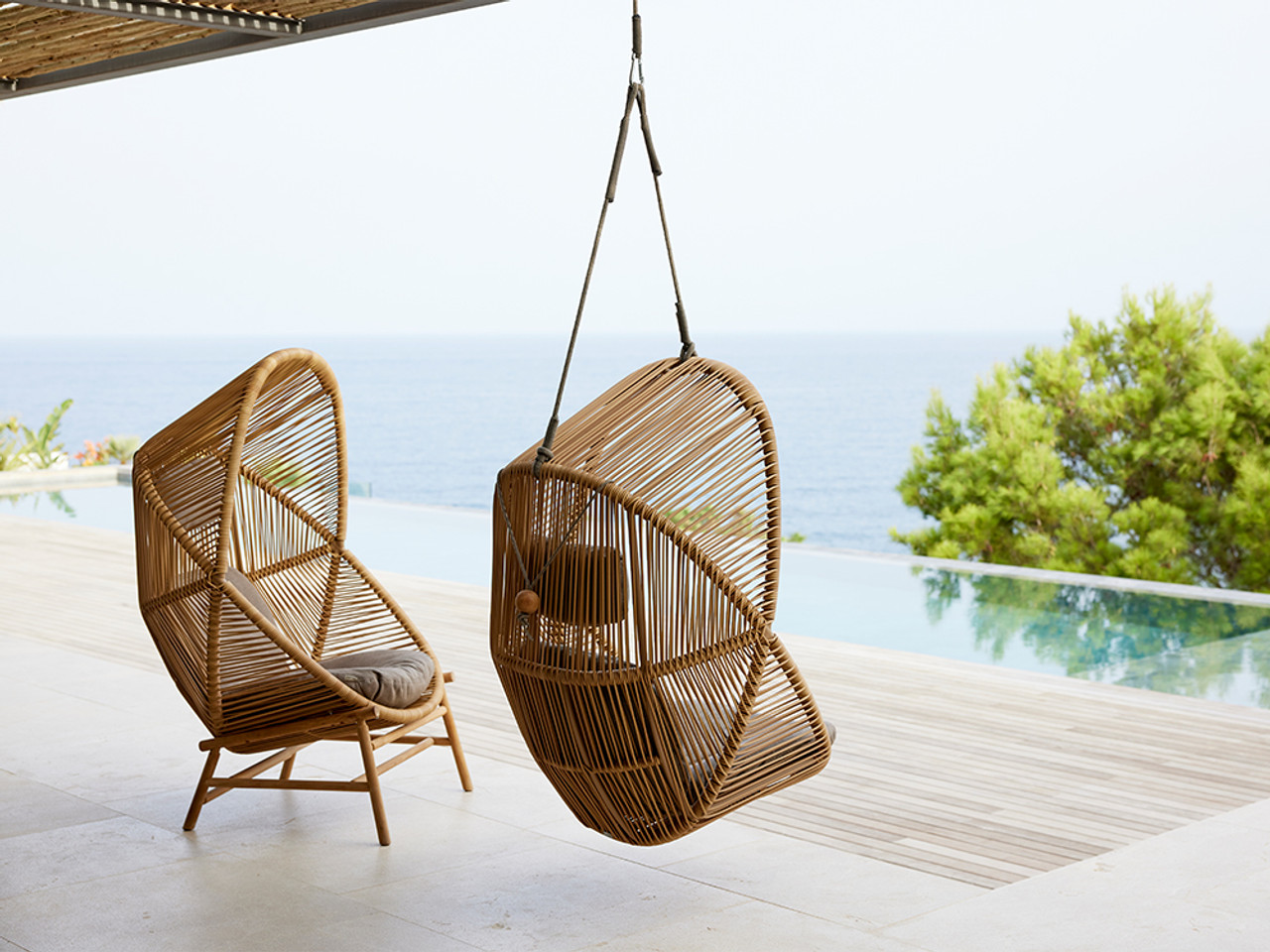 Hive Outdoor Hanging Chair