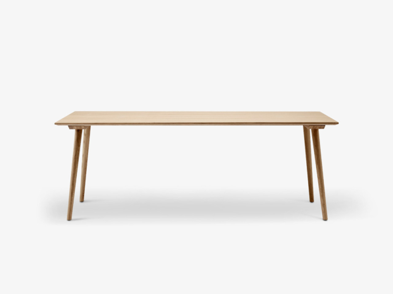 In Between SK5 Dining Table