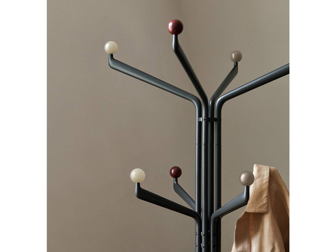 Capture SC77 Coat Stand
