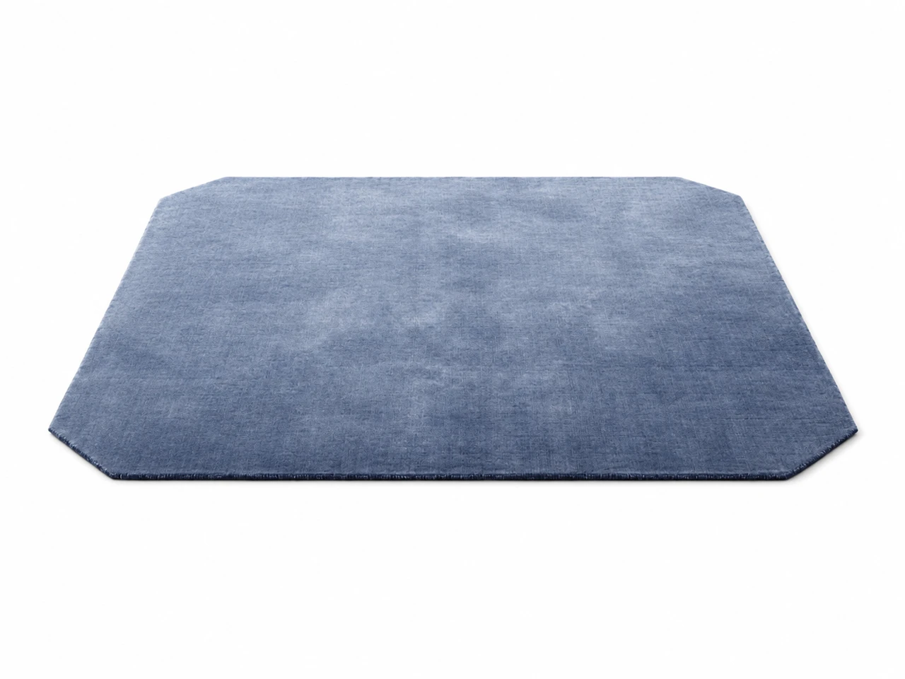 The Moor AP6/AP8 Rug