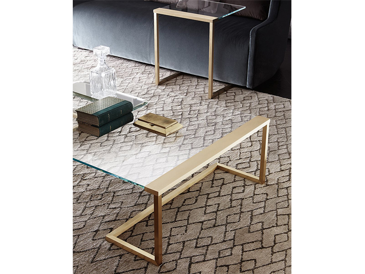 Sir T 32/T 32 C Coffee Table - Quickship
