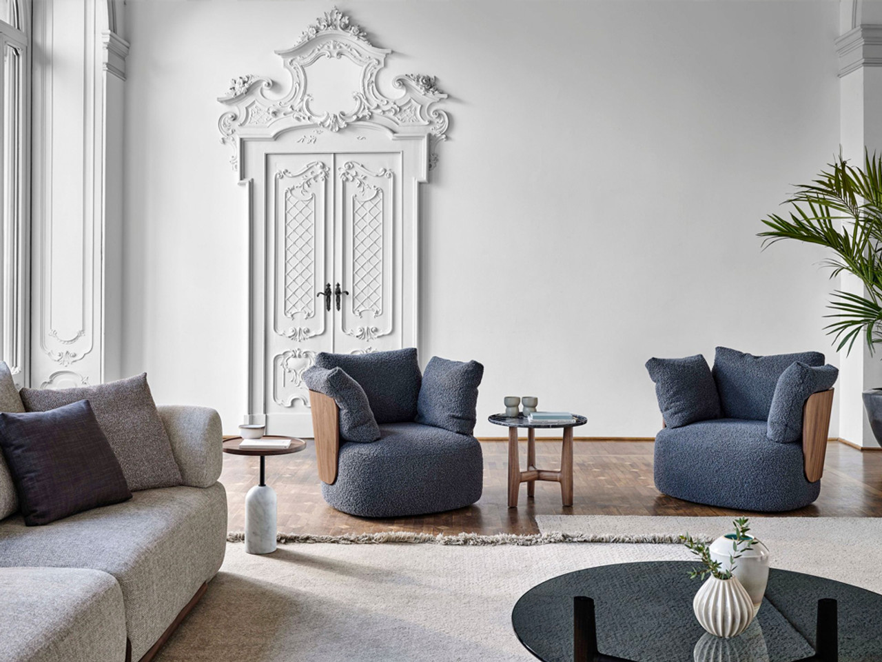 Calin Swivel Armchair