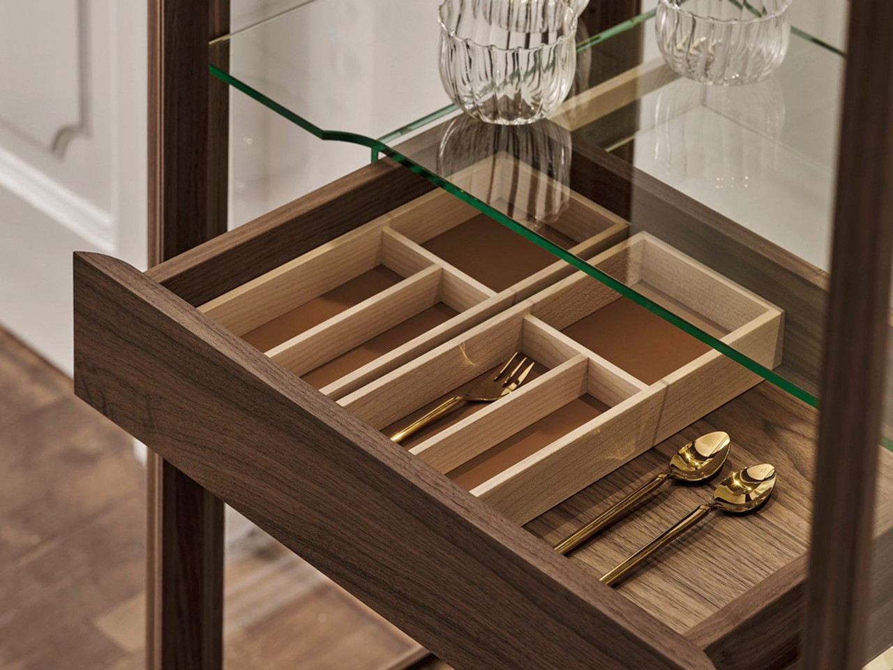 Atsuko Cabinet