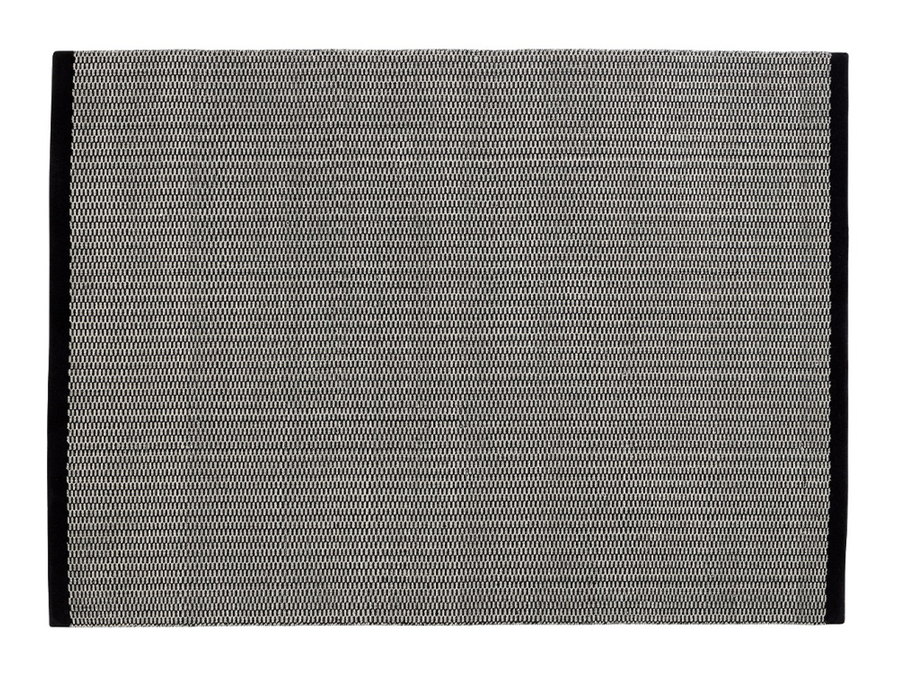 Gro Rug Black/Off White - Quickship