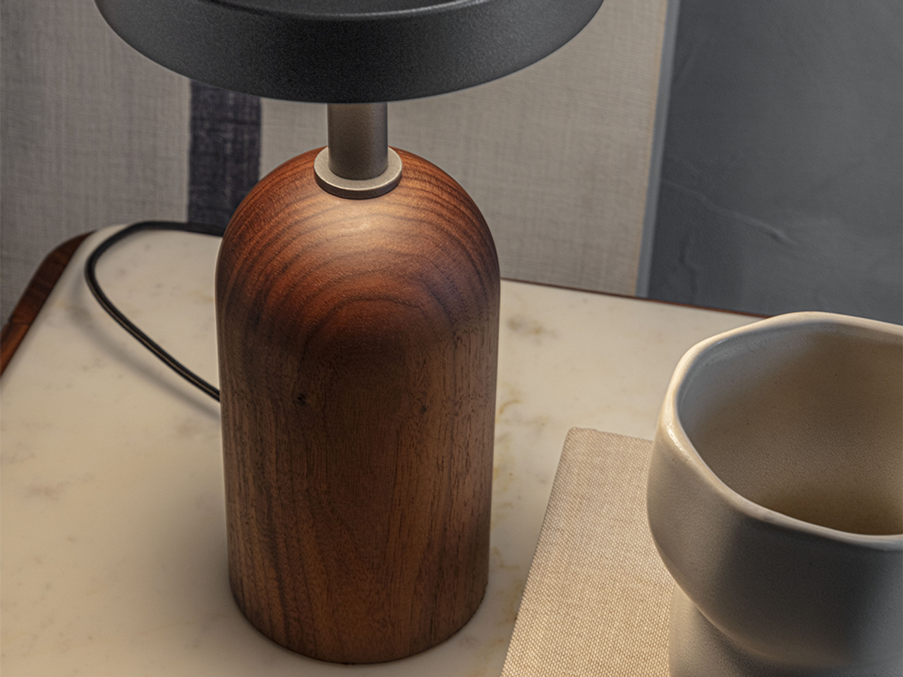 Ekero Table Lamp
