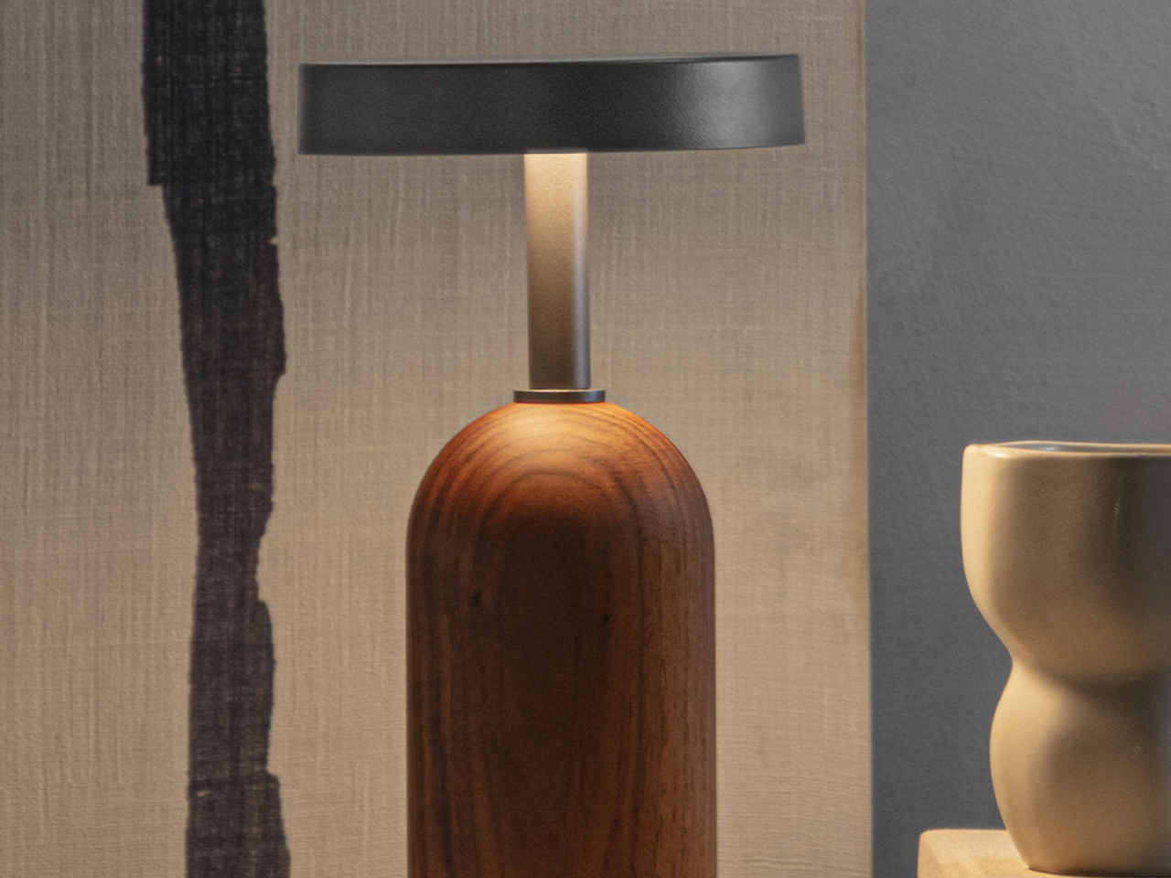 Ekero Table Lamp