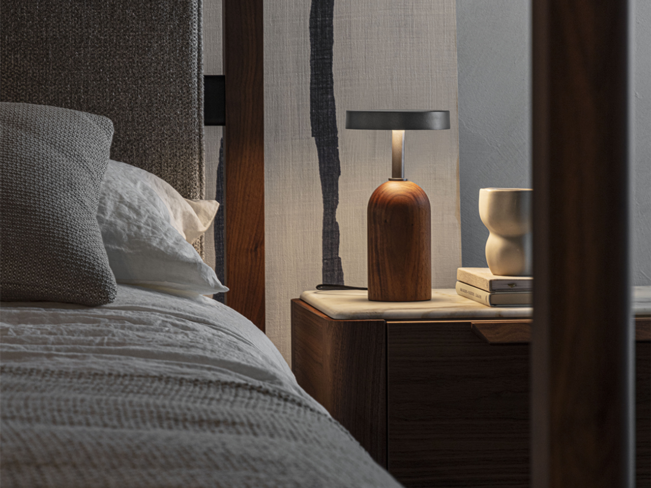 Ekero Table Lamp