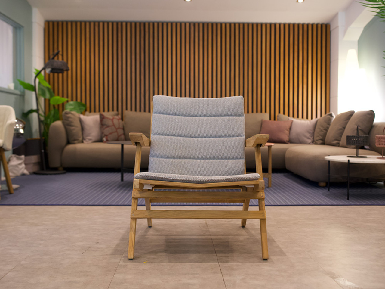 Flip Outdoor Lounge Chair - Teak
