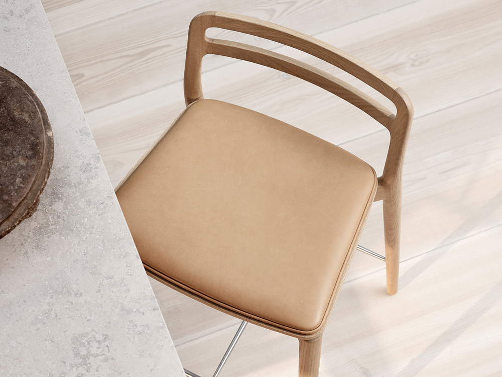 VIPP484 Cabin Counter Stool