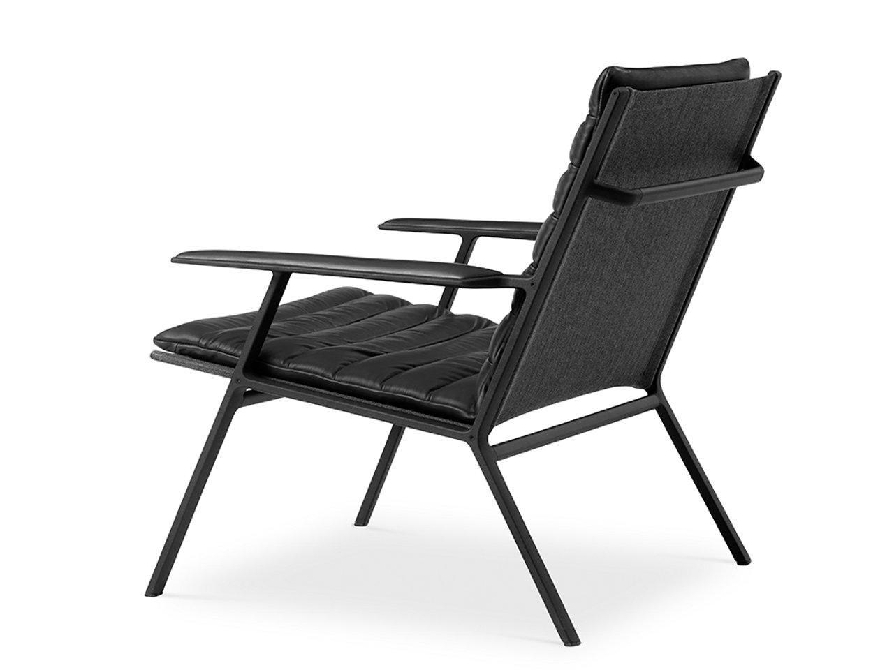 VIPP456 Lounge Chair