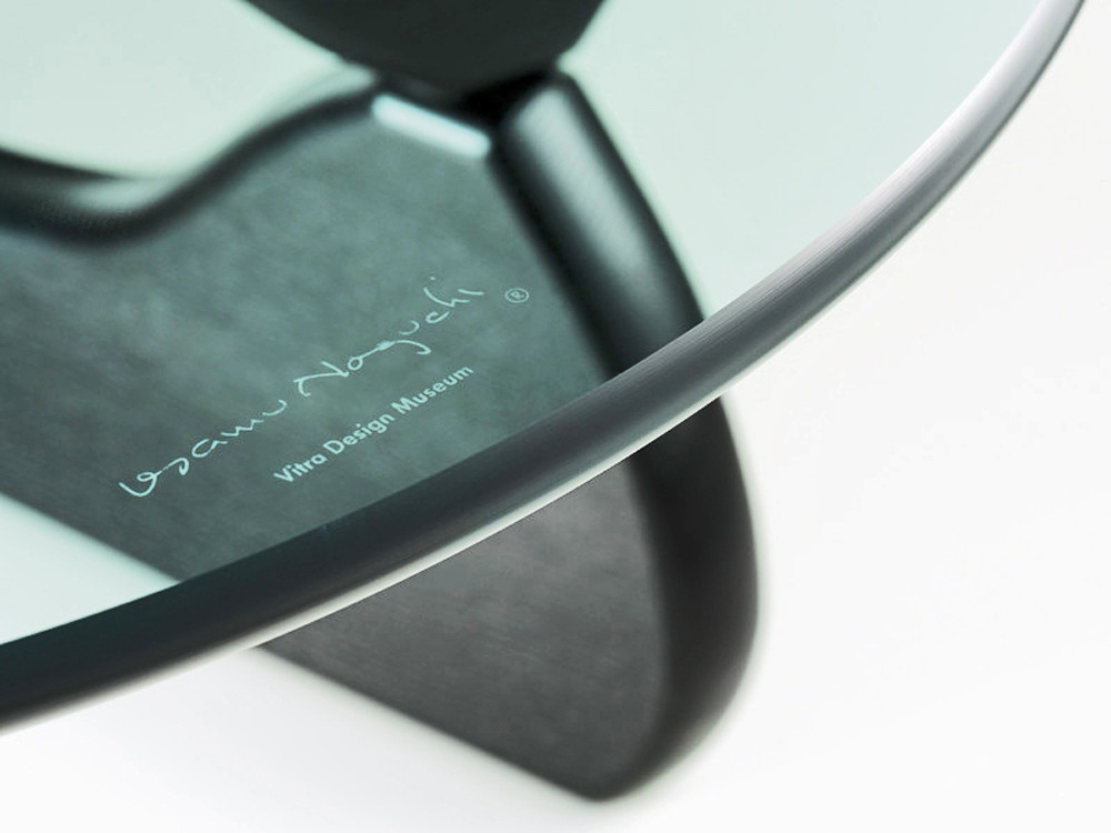 Vitra Noguchi Coffee Table by Isamu Noguchi