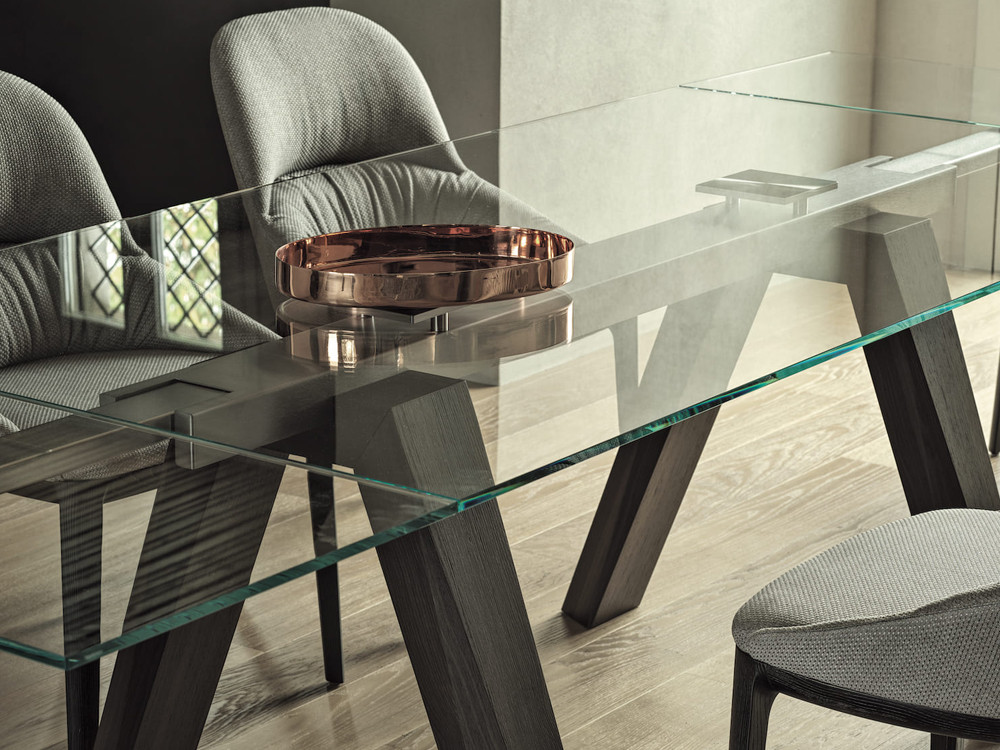 Queen Dining Chair - Wood Legs