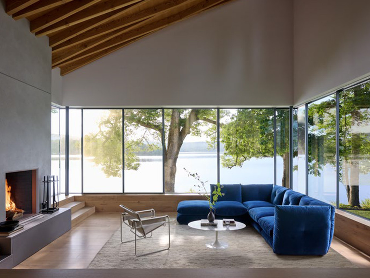 Perron Pillo Sofa