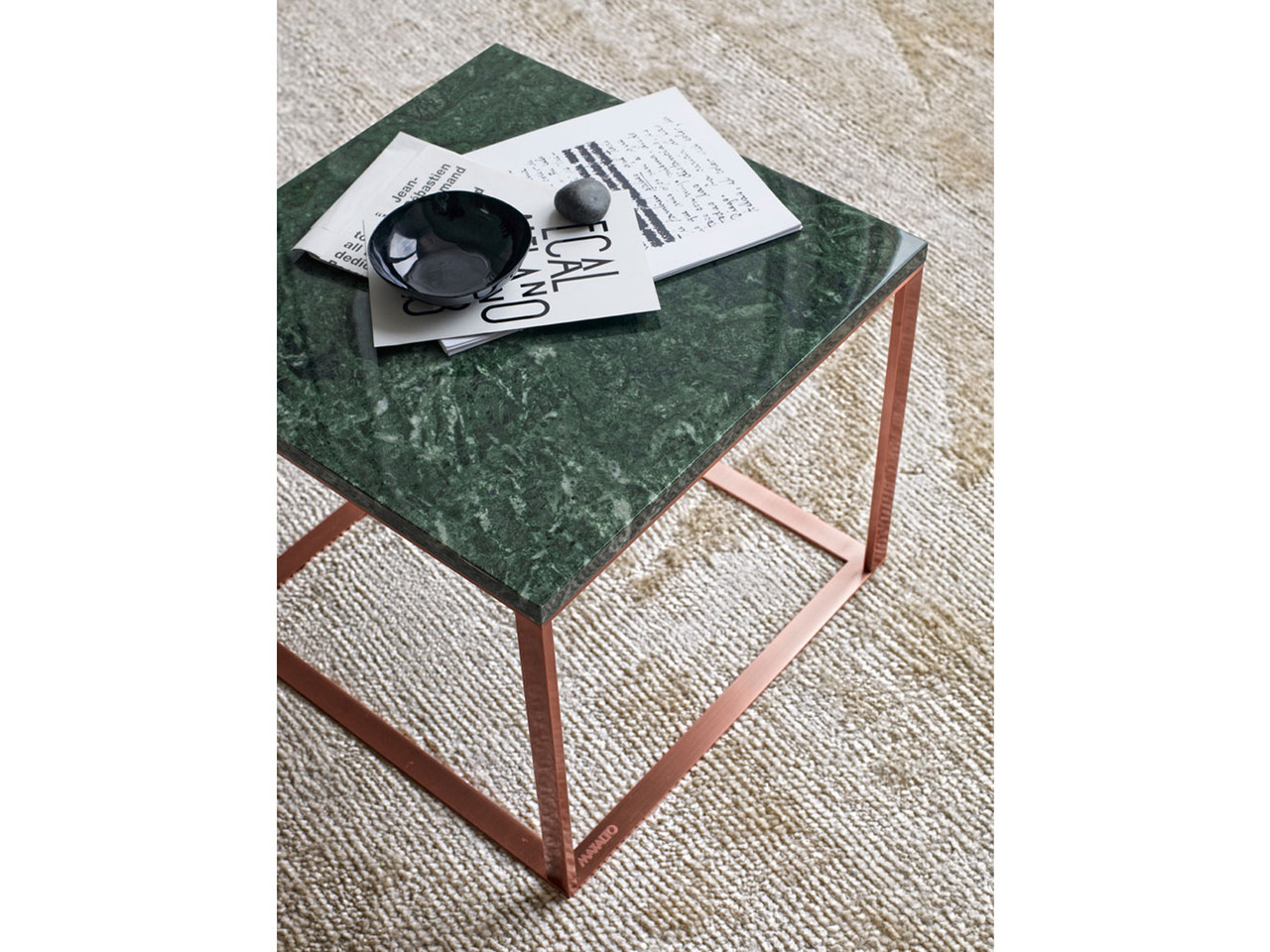 Maxalto Lithos Side Table by Antonio Citterio