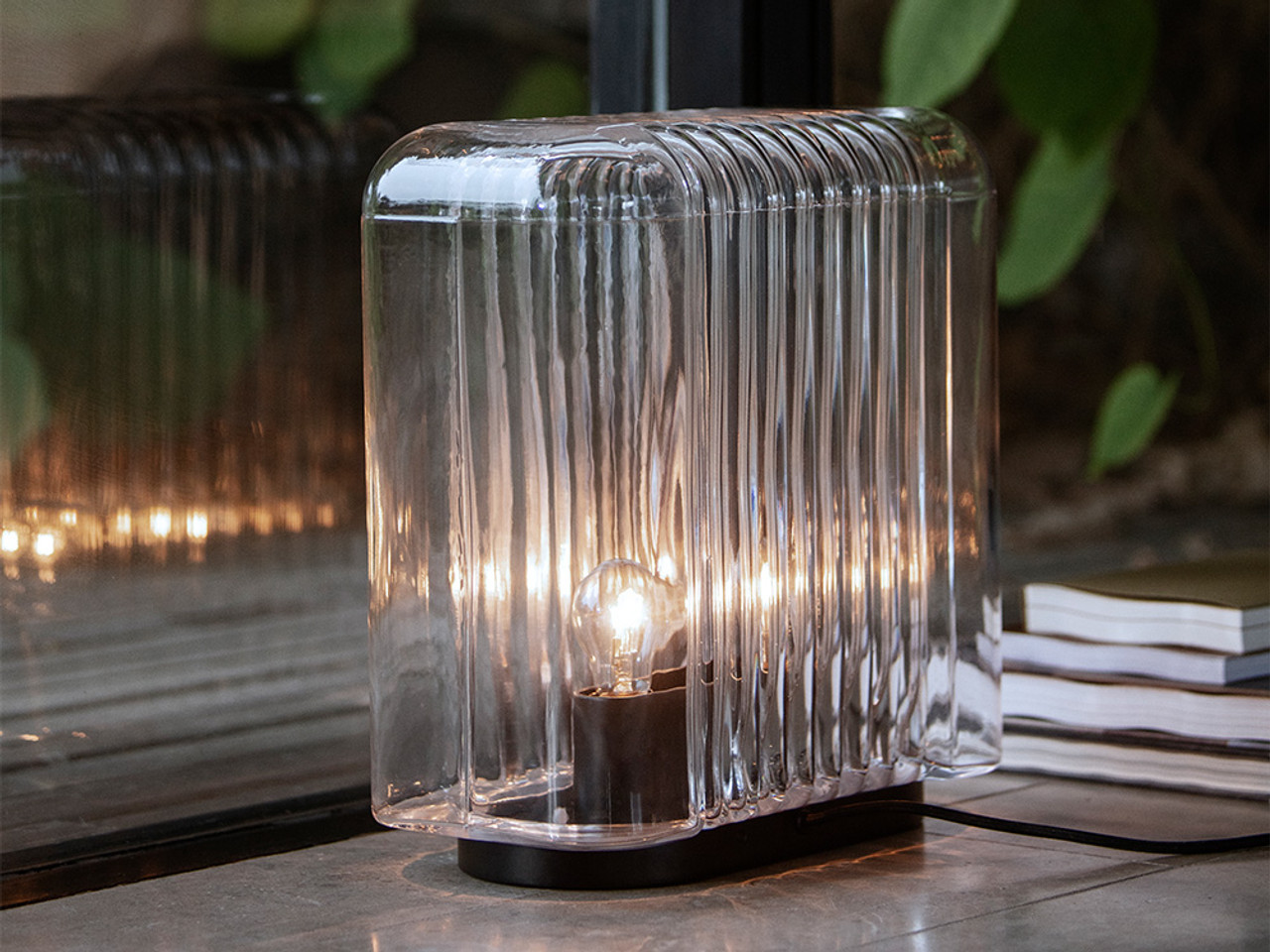 Lari Table Lamp