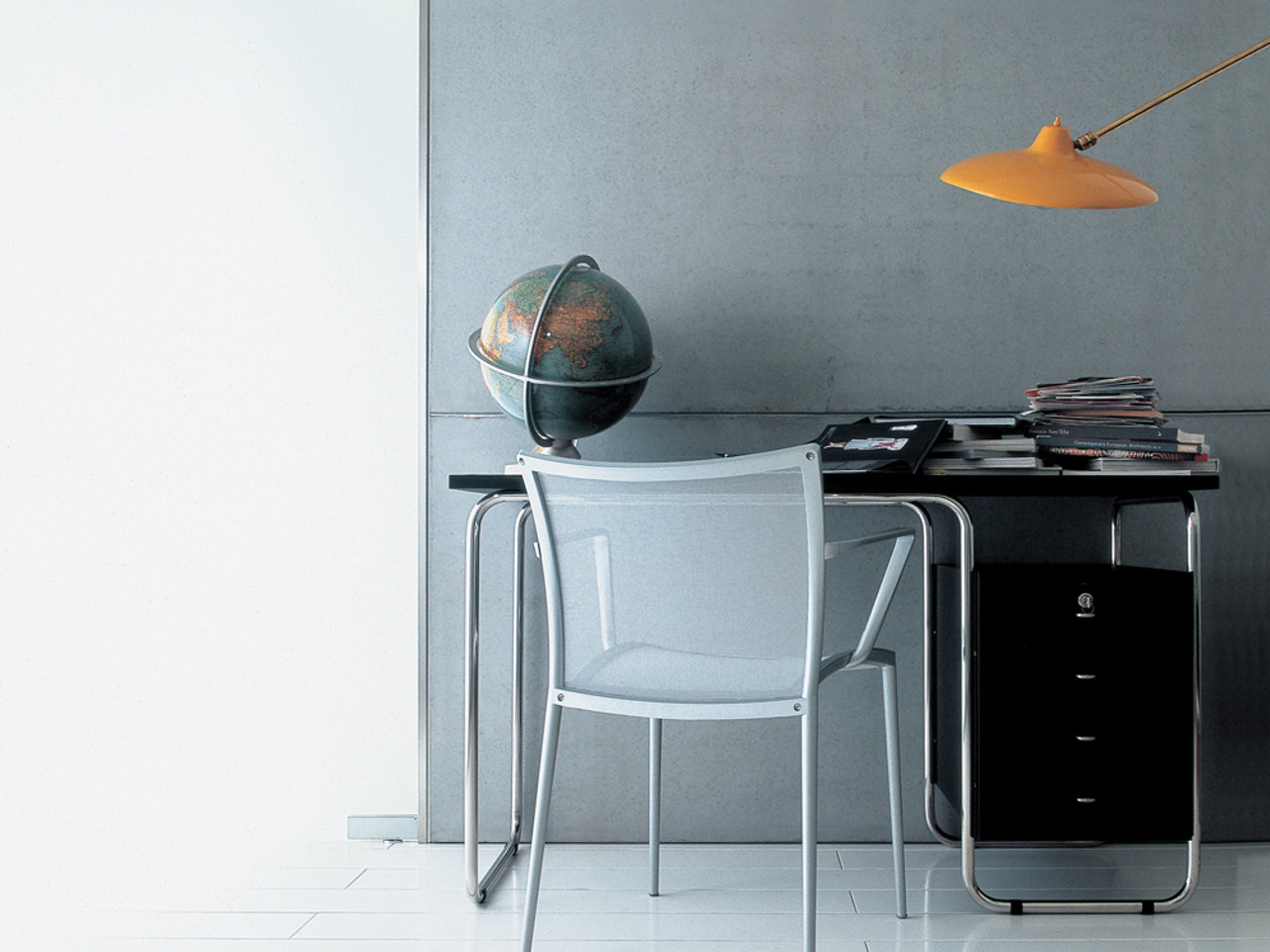 Zanotta Comacina Desk by Piero Bottoni