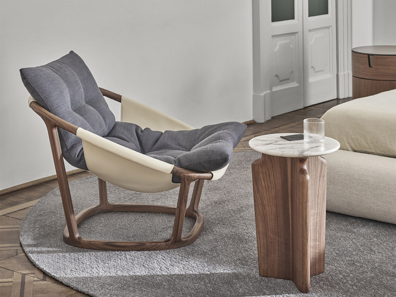 Podi Side Table