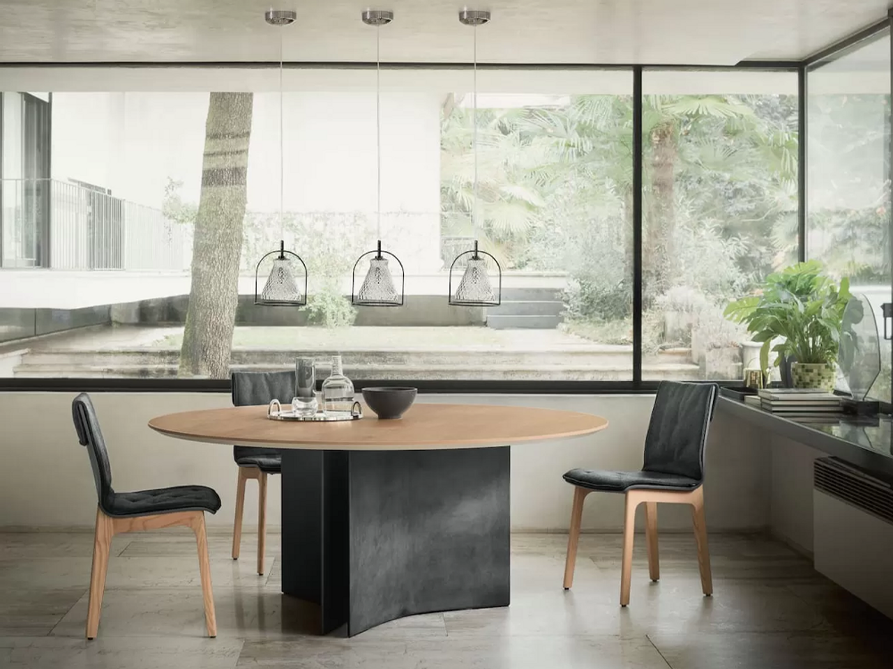 Magnum Dining Table