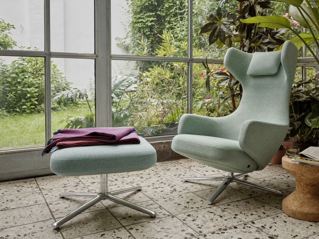 Grand Repos Lounge Chair & Ottoman