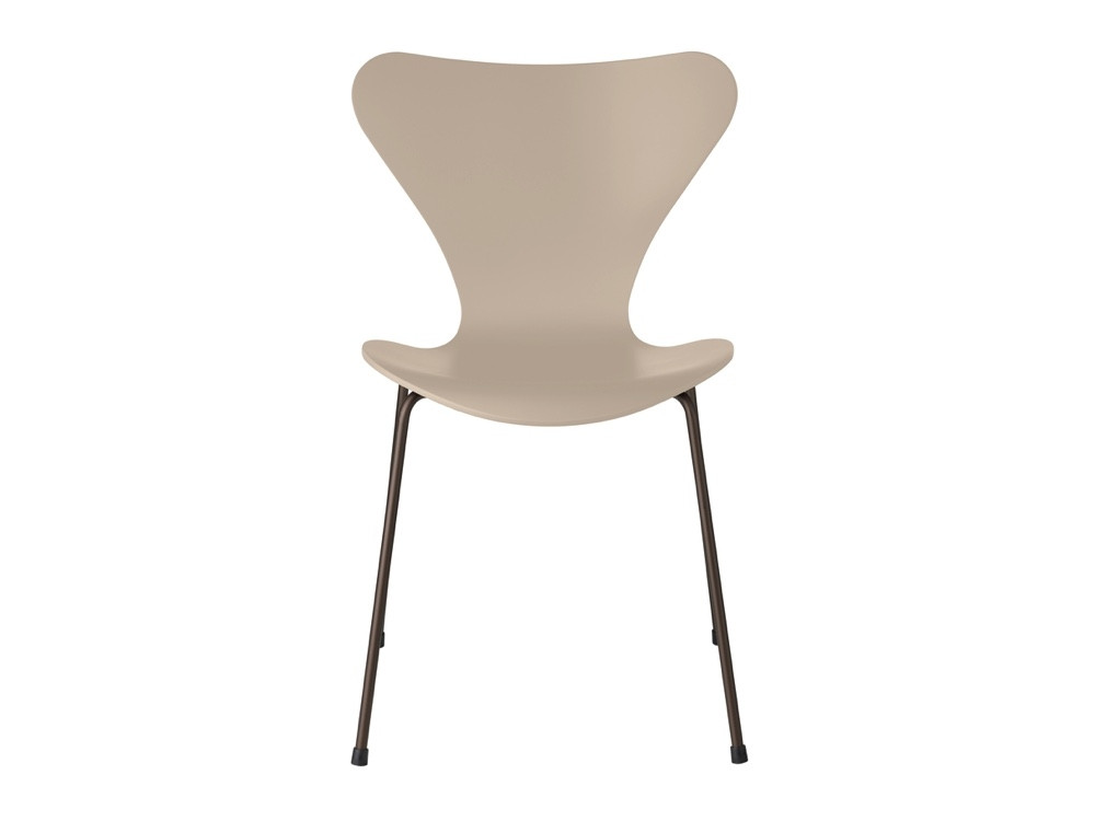 Fritz Hansen Series 7 3107 Chair - New Lacquered Colours by Arne