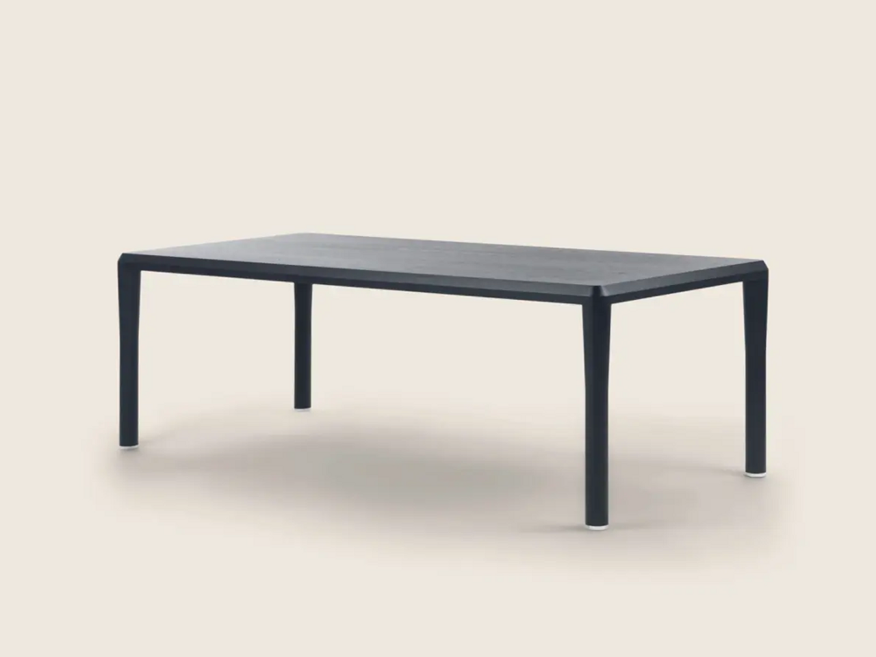 Kobo Dining Table